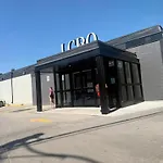 Bloor & Spadina Stay- Walk To Subway, Eaton Centre, And Night Life